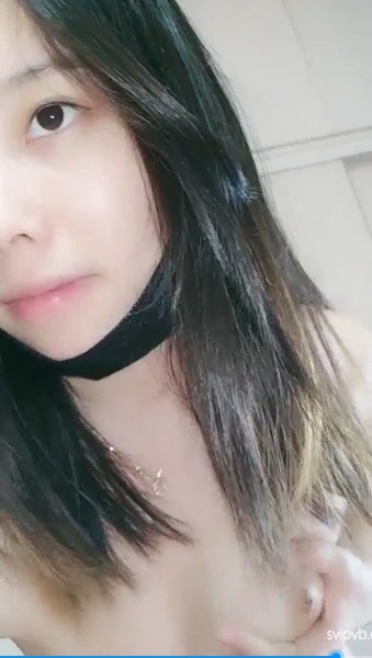 19岁小女孩女大学生掰穴露出处女膜特写【1V2.03GB百度云】