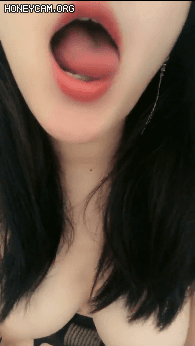 珂爱黑丝全裸自慰摆弄各种姿势语言挑逗【5V3.64GB】百度云永久链接，失效不补